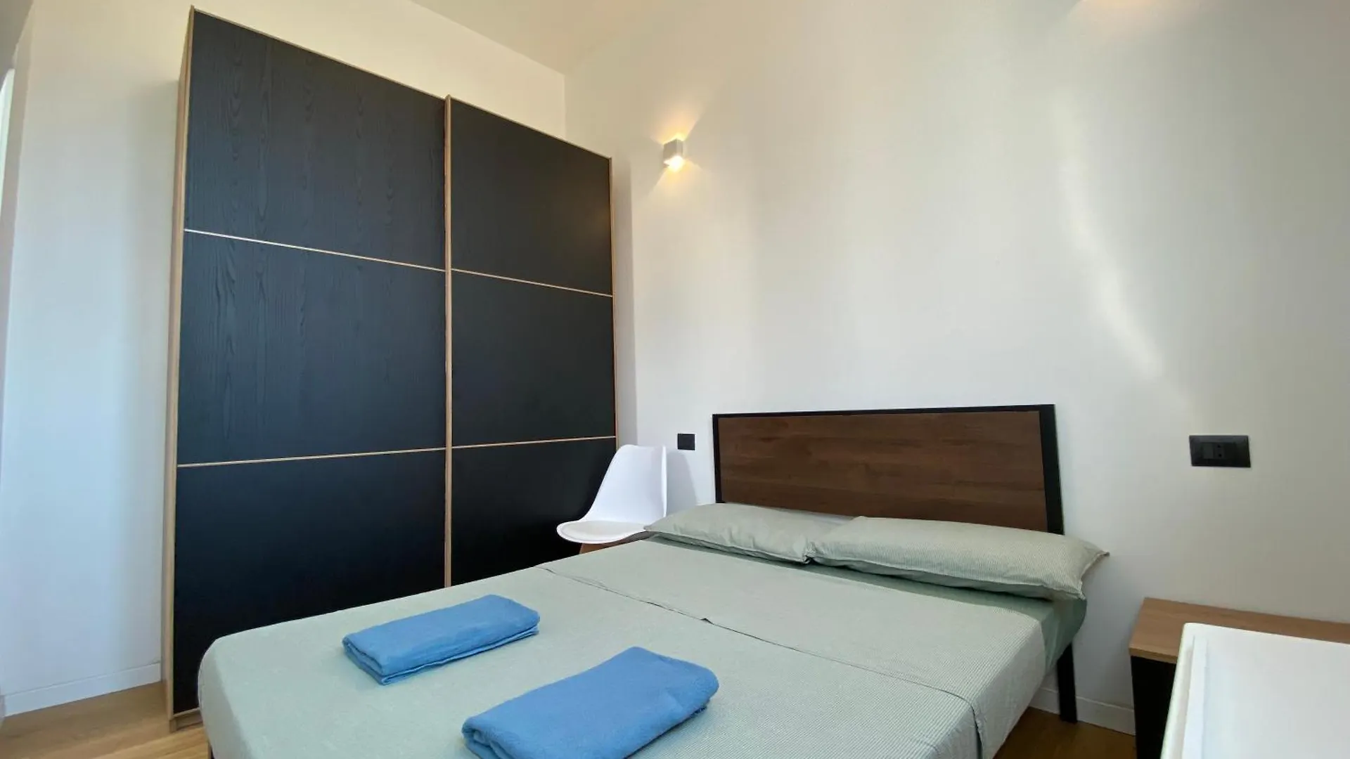 Modern 3 Bedrooms Apartment Milan