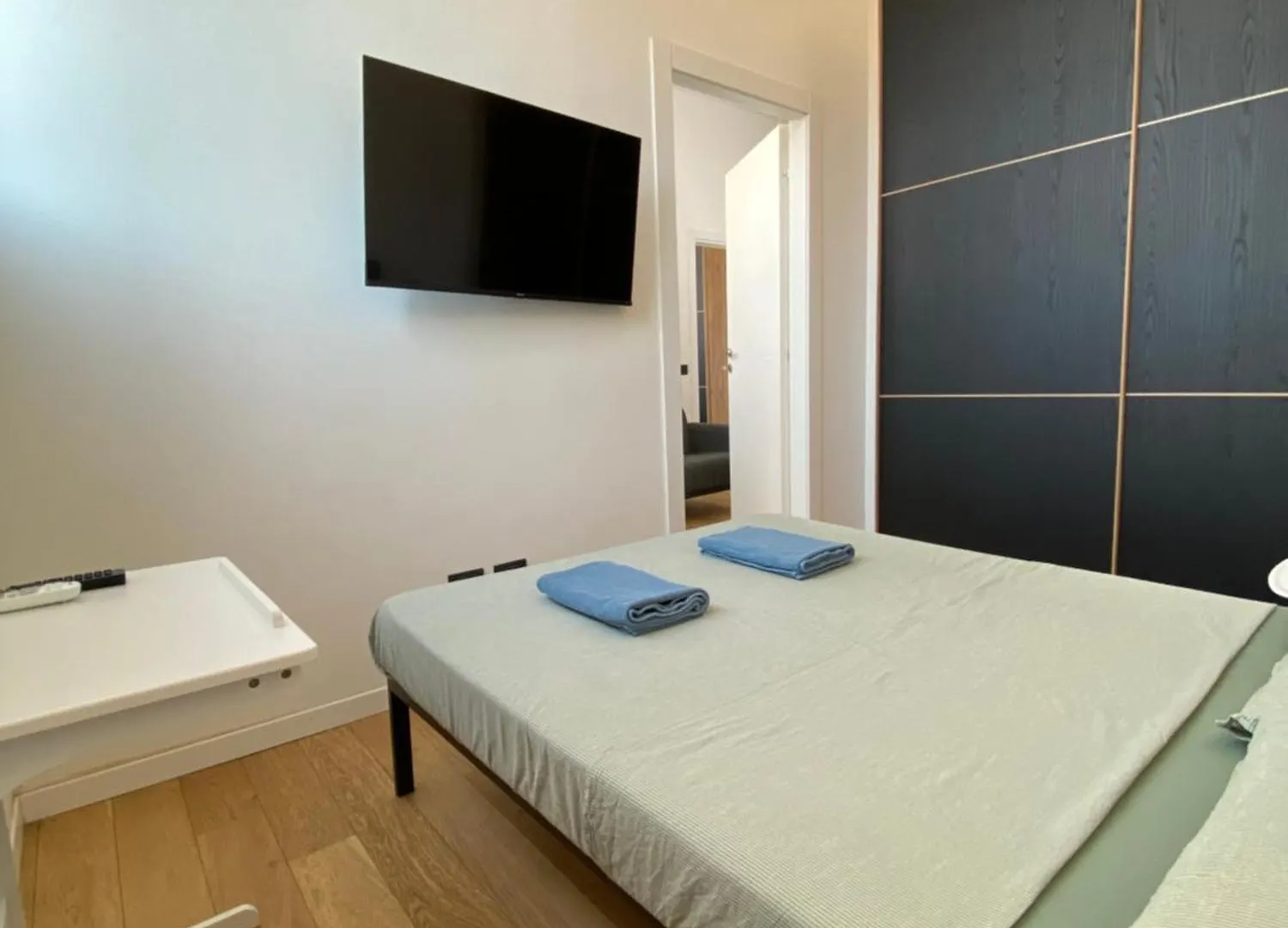 Modern 3 Bedrooms Apartment Milan Italy