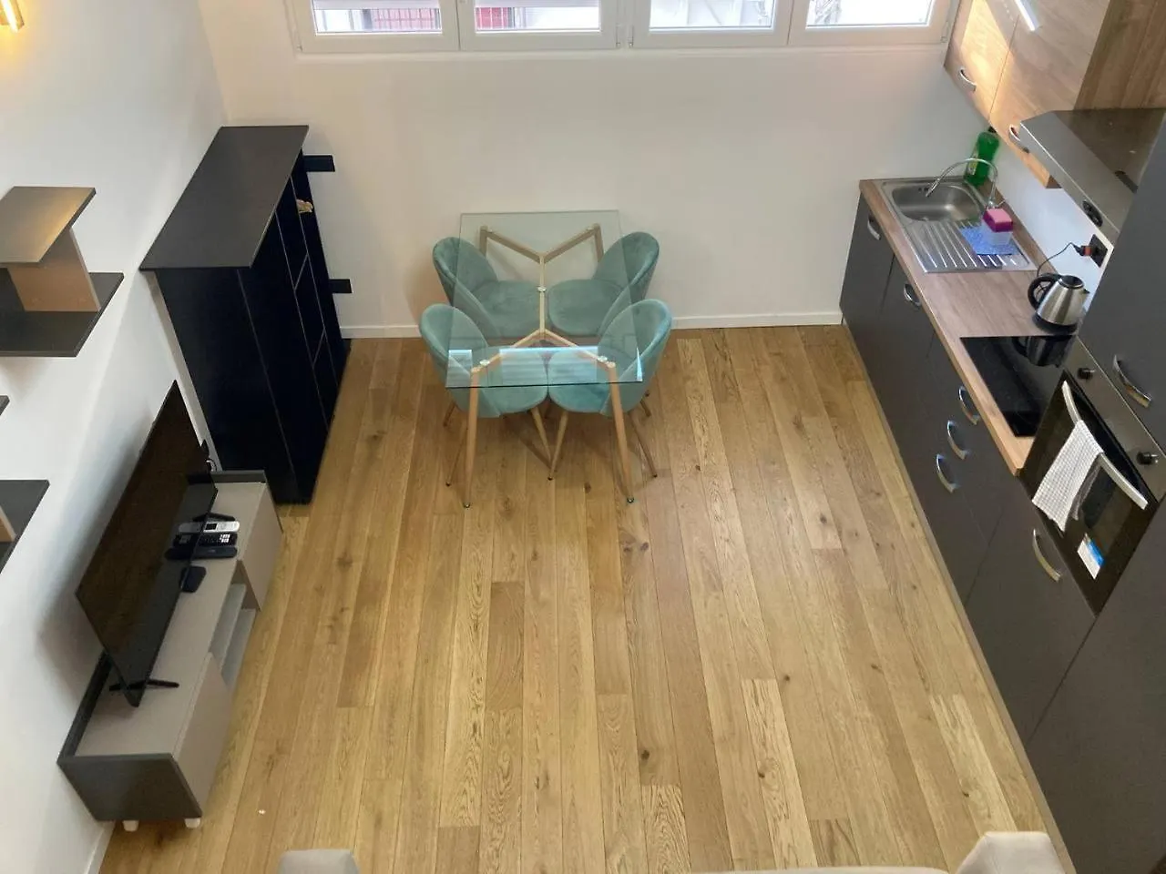 Modern 3 Bedrooms Apartment Milan