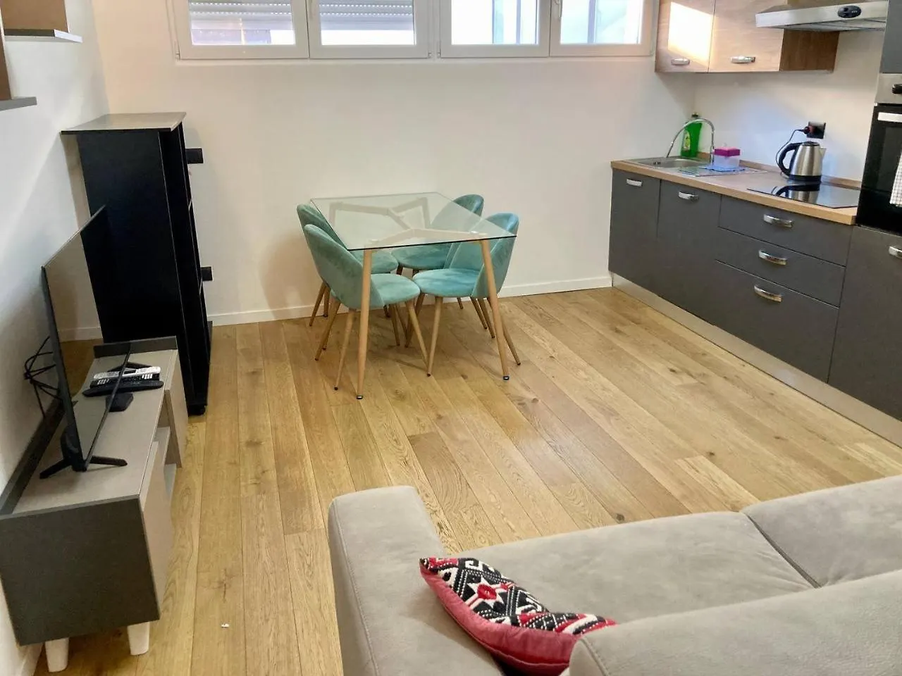 Modern 3 Bedrooms Apartment Milan 0*,  Italy