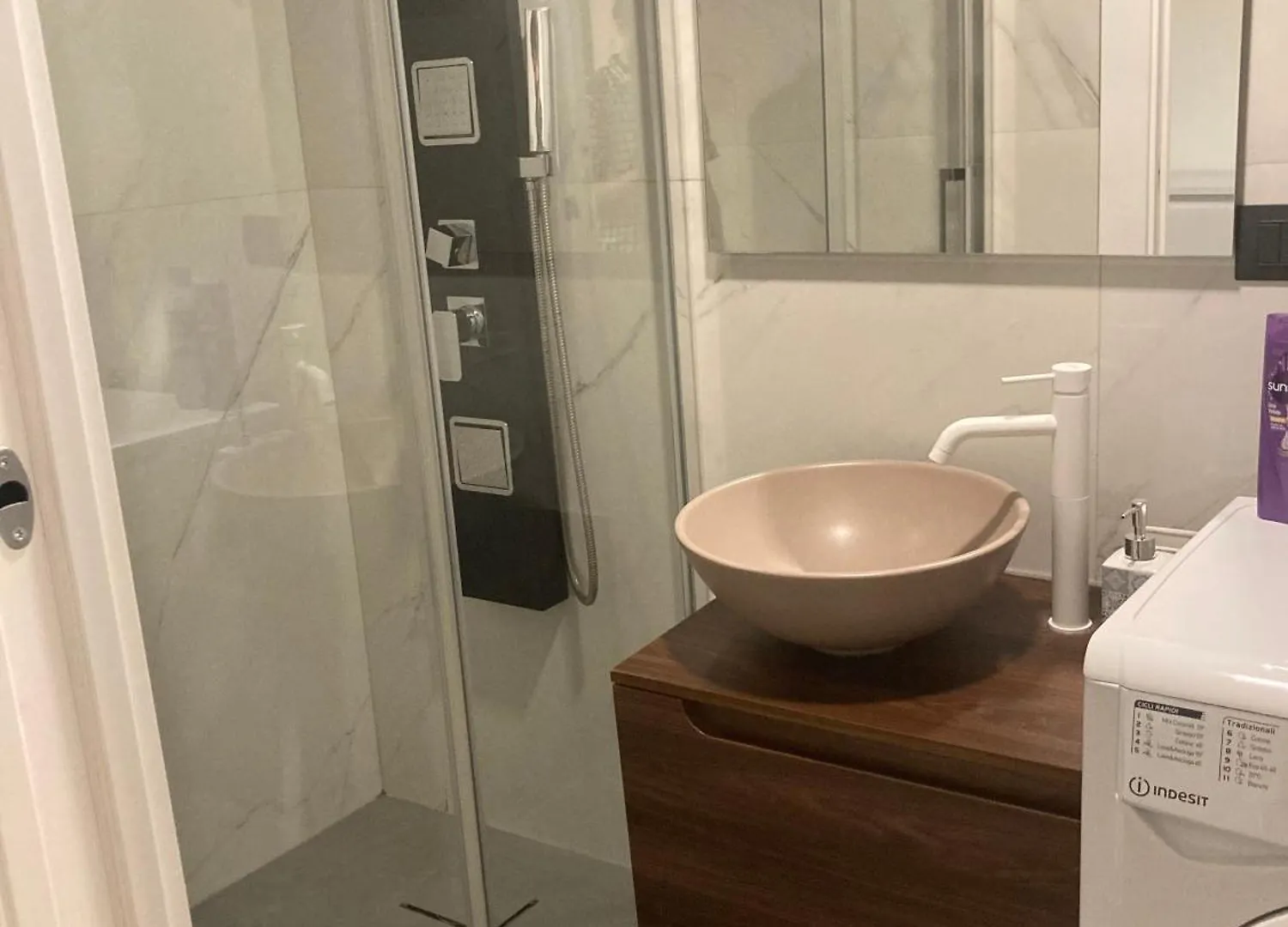 Modern 3 Bedrooms Apartment Milan
